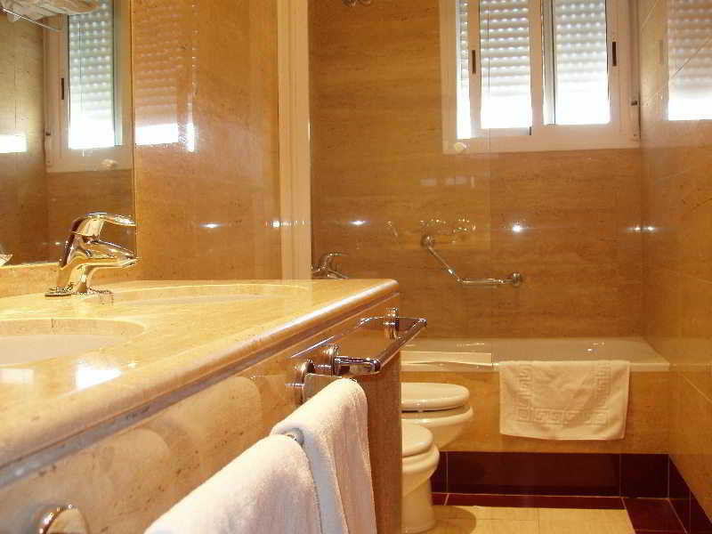 Reyes Catolicos Hotell Sevilla Rom bilde